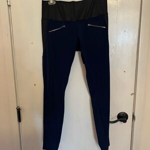ADAY ‘Throw and Roll’ leggings